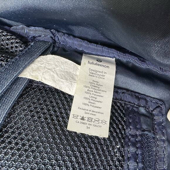 Lululemon City Adventurer Backpack True Navy 20L Flaws - Picture 12 of 16